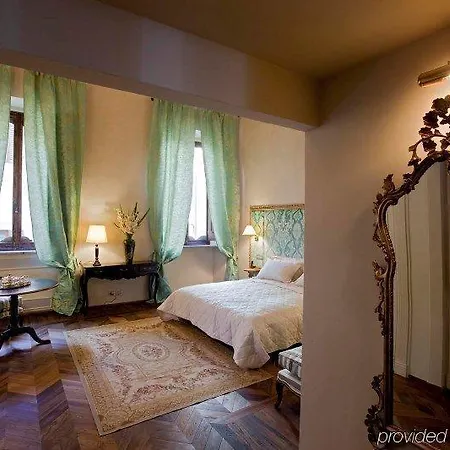 Bed & Breakfast Palazzo Carletti 4*