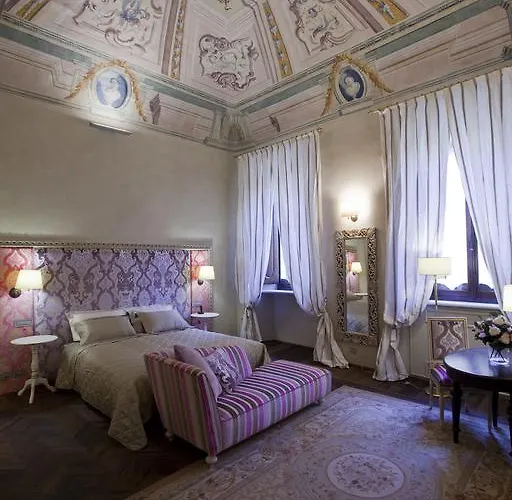 Palazzo Carletti 4*