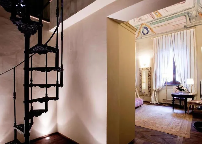 Palazzo Carletti 4* Монтепульчано