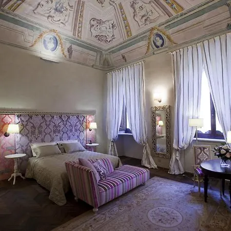 Palazzo Carletti 4*